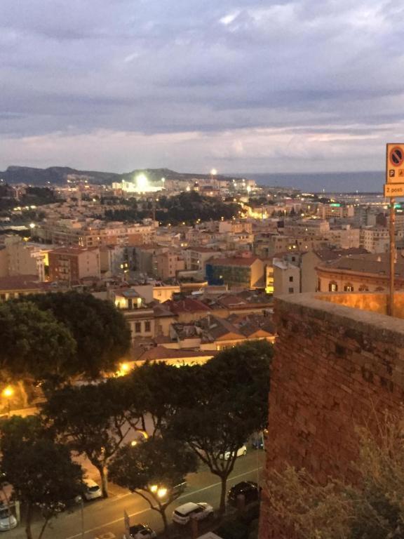 Little Cagliari Apartment Bagian luar foto